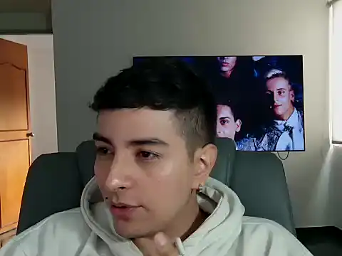 Jhoan saenz online show from 10.04.25