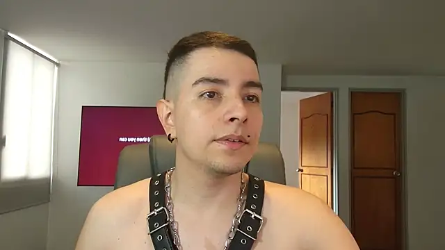 Jhoan saenz online show from 10.31.25