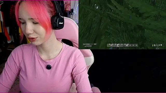 Snapshot of Maya_Viola chatting on 11.03.25 Maya Viola online show from 11.03.25