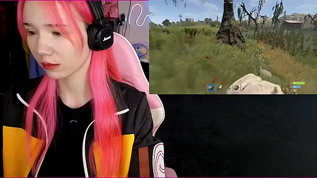 Snapshot of Maya_Viola chatting on 11.06.25 Maya Viola online show from 11.06.25