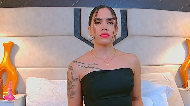 Snapshot of April_Cutee chatting on 03.03.25 April Cutee online show from 03.03.25