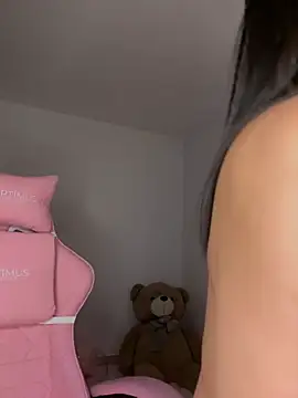 Snapshot of jailyncam_ chatting on 07.14.26 jailyncam online show from 07.14.26