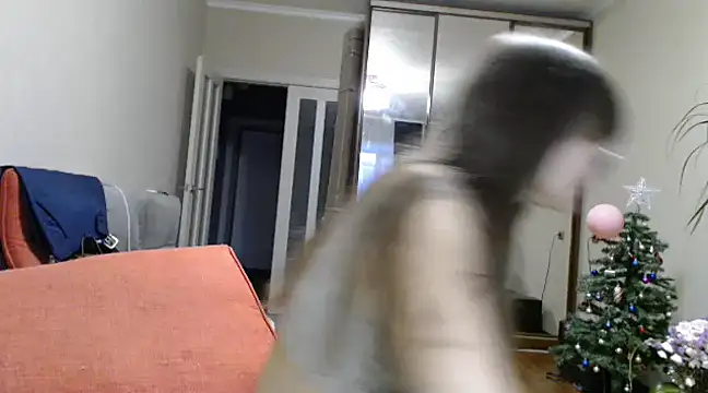 KiraGoldens online show from 02.21.25