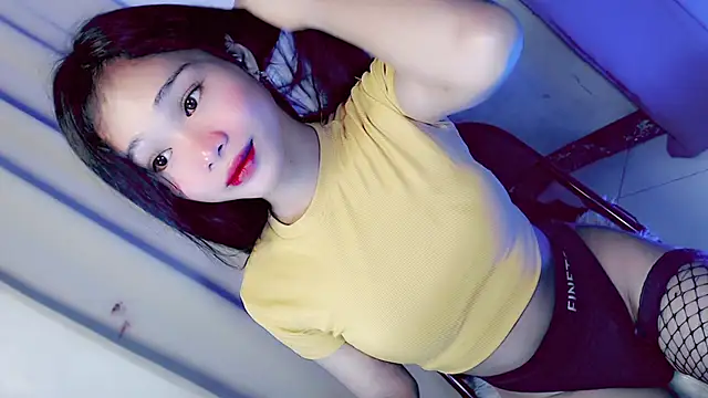 Snapshot of amomentoflust69 chatting on 02.17.26 amomentoflust69 online show from 02.17.26