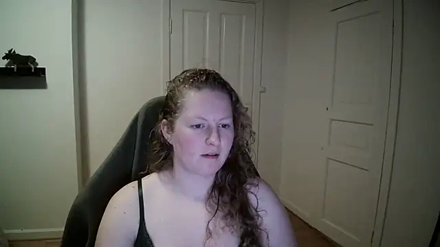 Snapshot of Girlnina-1995 chatting on 01.07.25 Girlnina-1995 online show from 01.07.25