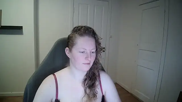 Snapshot of Girlnina-1995 chatting on 01.30.25 Girlnina-1995 online show from 01.30.25