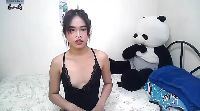 Snapshot of rihanna22 chatting on 02.28.25 rihanna22 online show from 02.28.25