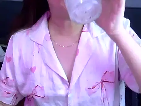 Bee 2k online show from 04.18.26