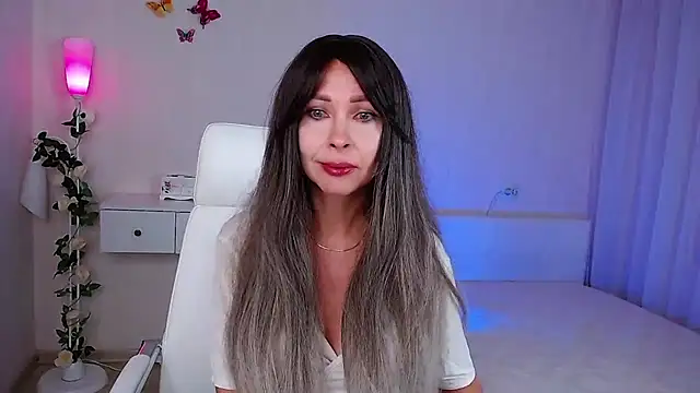 Snapshot of wendifoste chatting on 09.30.25 wendifoste online show from 09.30.25