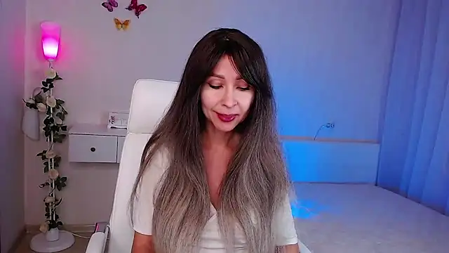 Snapshot of wendifoste chatting on 11.10.25 wendifoste online show from 11.10.25