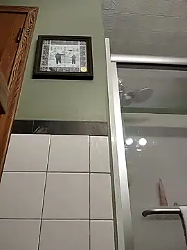 Snapshot of eatmeplease44 chatting on 01.20.25 eatmeplease44 online show from 01.20.25