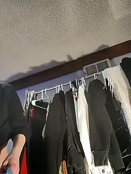 Snapshot of eatmeplease44 chatting on 03.12.25 eatmeplease44 online show from 03.12.25