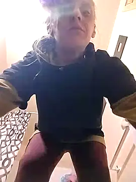 Snapshot of eatmeplease44 chatting on 09.08.25 eatmeplease44 online show from 09.08.25