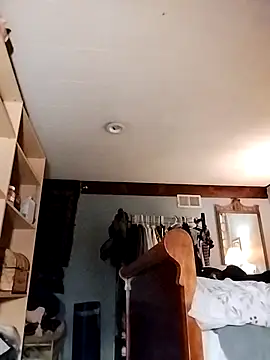 Snapshot of eatmeplease44 chatting on 10.22.25 eatmeplease44 online show from 10.22.25