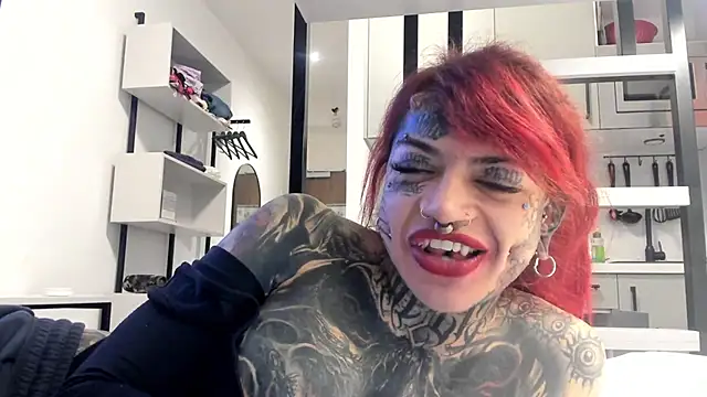 Snapshot of tamarapervert chatting on 02.19.25 tamarapervert online show from 02.19.25