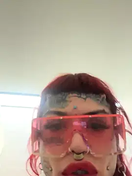 Snapshot of tamarapervert chatting on 09.26.25 tamarapervert online show from 09.26.25