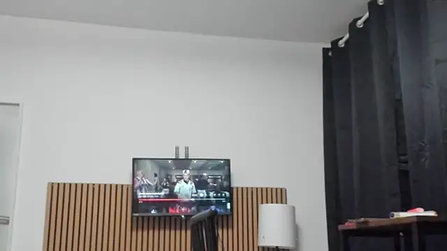 Snapshot of tamarapervert chatting on 10.21.25 tamarapervert online show from 10.21.25