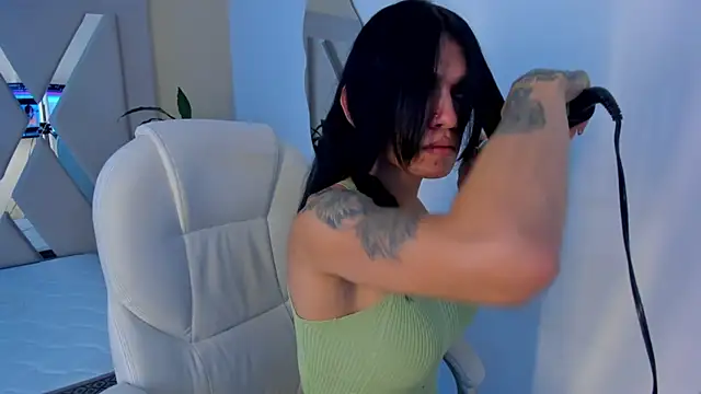 malejabenzz online show from 02.24.25