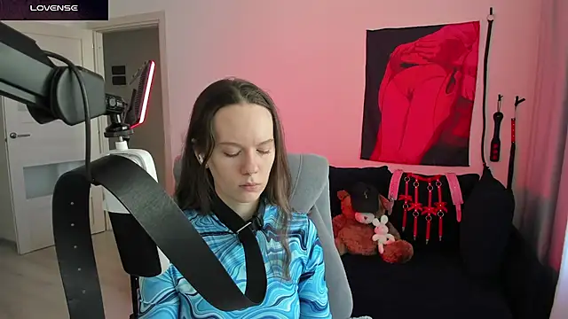 DivineBite online show from 04.08.26