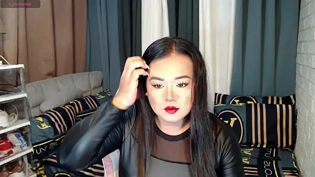 Snapshot of MagnificatMistress chatting on 01.05.25 MagnificatMistress online show from 01.05.25