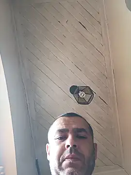 skypemarktt13 online show from 12.14.25