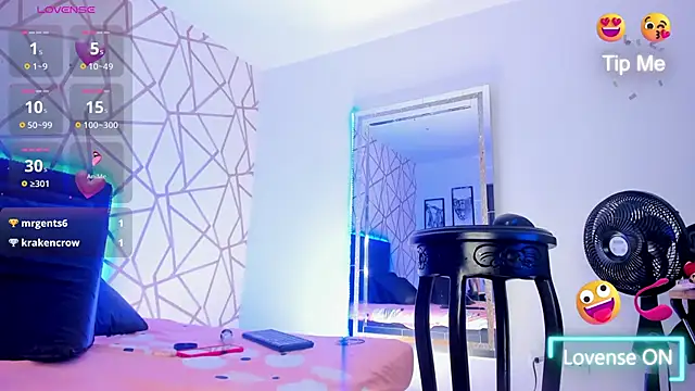 EmilyyRosee  online show from 02.05.25