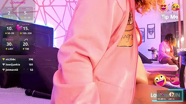 EmilyyRosee  online show from 02.10.25