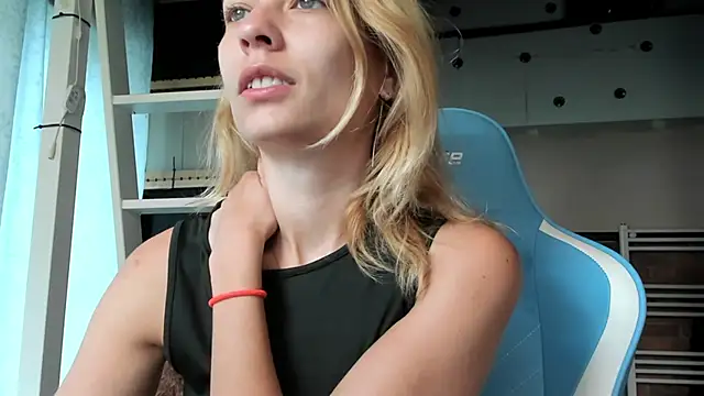 karo123421 online show from 09.10.25