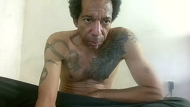 Snapshot of 247Srokin chatting on 11.11.25 247Srokin online show from 11.11.25