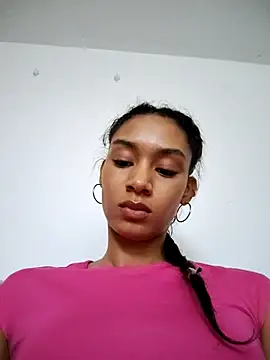 Snapshot of Leaberry chatting on 10.12.25 Leaberry online show from 10.12.25