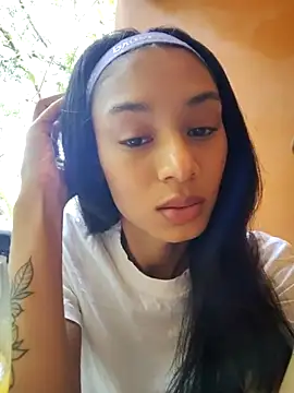 Leaberry online show from 01.10.26