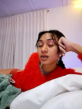 Snapshot of Leaberry chatting on 01.16.26 Leaberry online show from 01.16.26