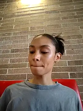 Snapshot of Leaberry chatting on 02.27.26 Leaberry online show from 02.27.26