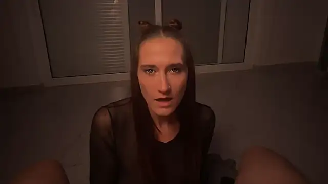 Snapshot of RhiCon chatting on 02.10.26 RhiCon online show from 02.10.26