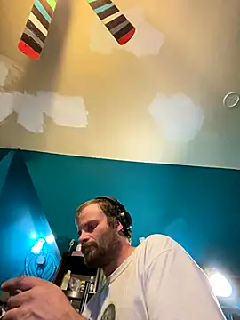 Snapshot of charactrzero chatting on 12.02.24 charactrzero online show from 12.02.24