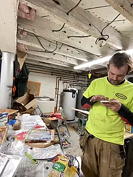 Snapshot of charactrzero chatting on 12.21.24 charactrzero online show from 12.21.24