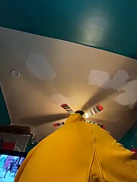 Snapshot of charactrzero chatting on 12.23.24 charactrzero online show from 12.23.24