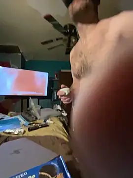 Snapshot of charactrzero chatting on 02.05.25 charactrzero online show from 02.05.25