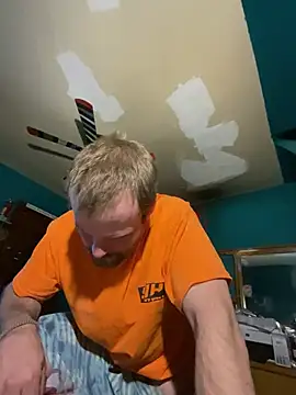 Snapshot of charactrzero chatting on 02.13.25 charactrzero online show from 02.13.25