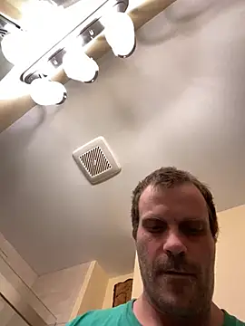 Snapshot of charactrzero chatting on 03.10.25 charactrzero online show from 03.10.25