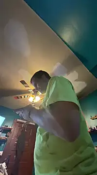 Snapshot of charactrzero chatting on 03.12.25 charactrzero online show from 03.12.25