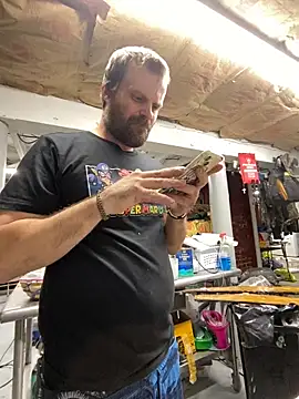 Snapshot of charactrzero chatting on 09.28.25 charactrzero online show from 09.28.25