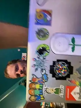 Snapshot of charactrzero chatting on 10.06.25 charactrzero online show from 10.06.25