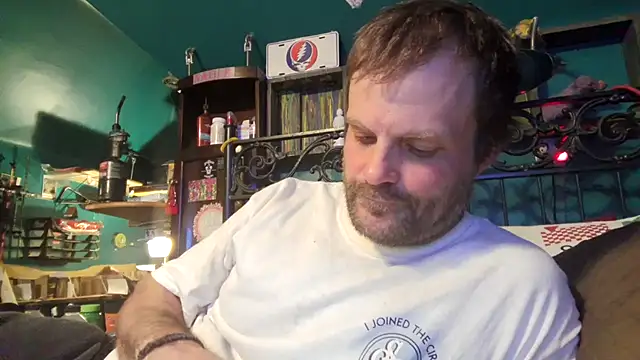 Snapshot of charactrzero chatting on 10.30.25 charactrzero online show from 10.30.25