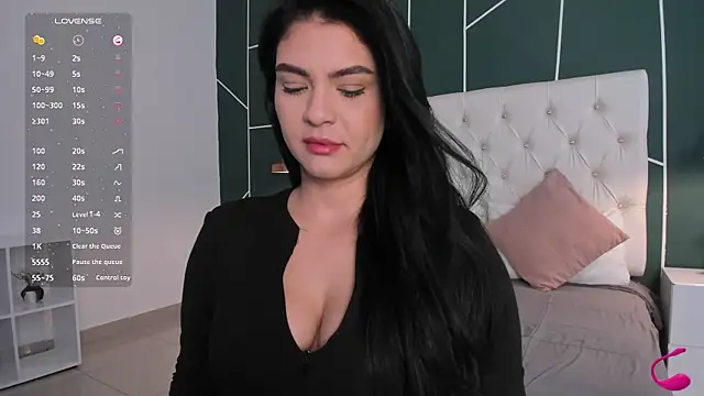 Snapshot of Veronicalanx1 chatting on 10.02.25 Veronicalanx1 online show from 10.02.25