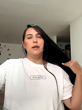 kendall 52 online show from 09.30.25