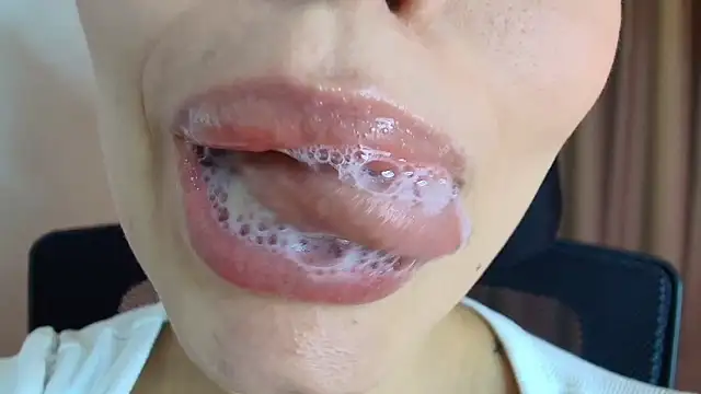 lisbet21x online show from 04.13.26