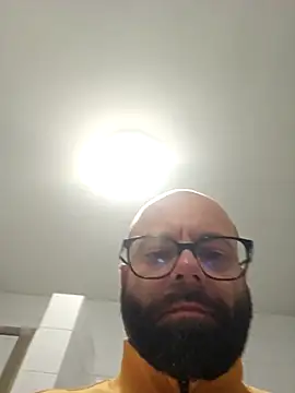 Snapshot of Dolceporco19 chatting on 10.08.25 Dolceporco19 online show from 10.08.25