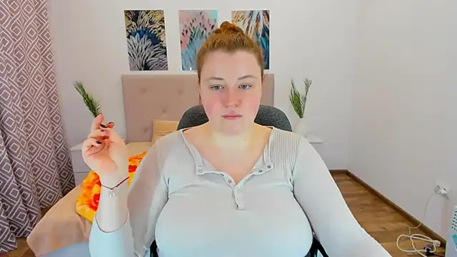 Snapshot of PolinaSalvatore chatting on 12.09.24 PolinaSalvatore online show from 12.09.24