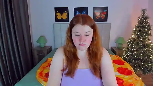 Snapshot of PolinaSalvatore chatting on 12.20.24 PolinaSalvatore online show from 12.20.24